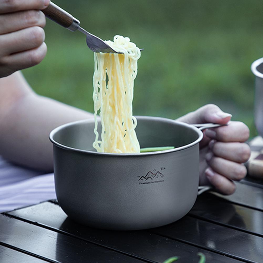 Kompakter Campingtopf aus Tita – Camping Cooking Noodles Bewertung und Preis